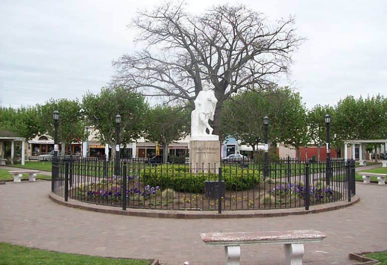 Plaza Adolfo Alsina